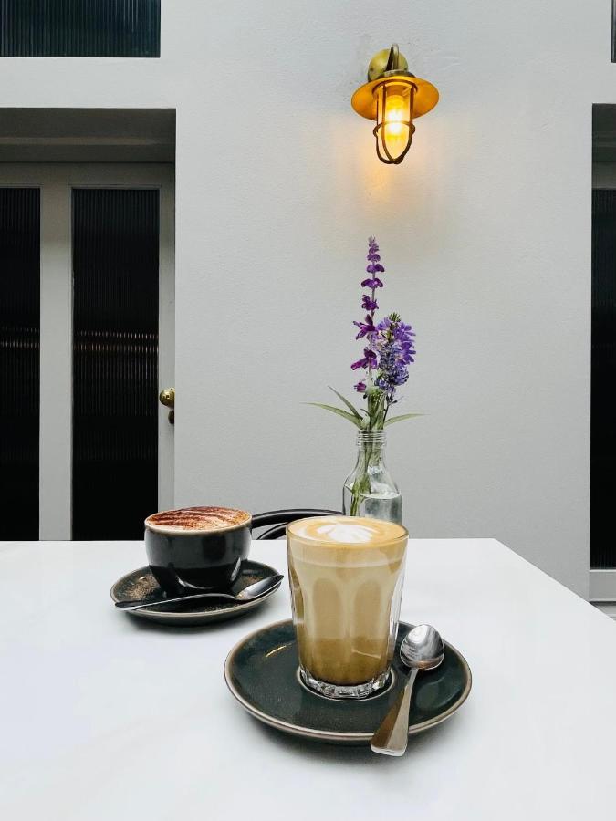Alpine Hotel, Eat Drink Sleep วอร์เบอร์ตัน ภายนอก รูปภาพ