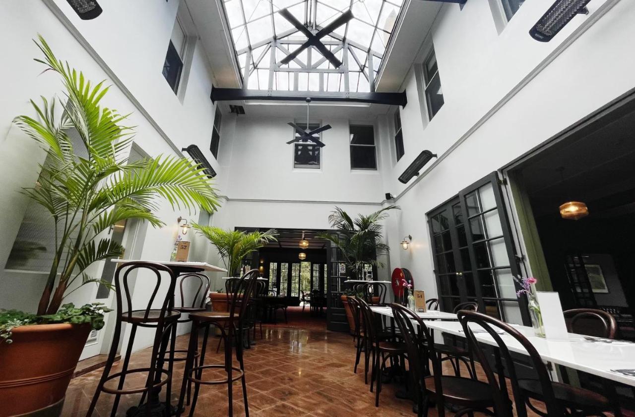 Alpine Hotel, Eat Drink Sleep วอร์เบอร์ตัน ภายนอก รูปภาพ