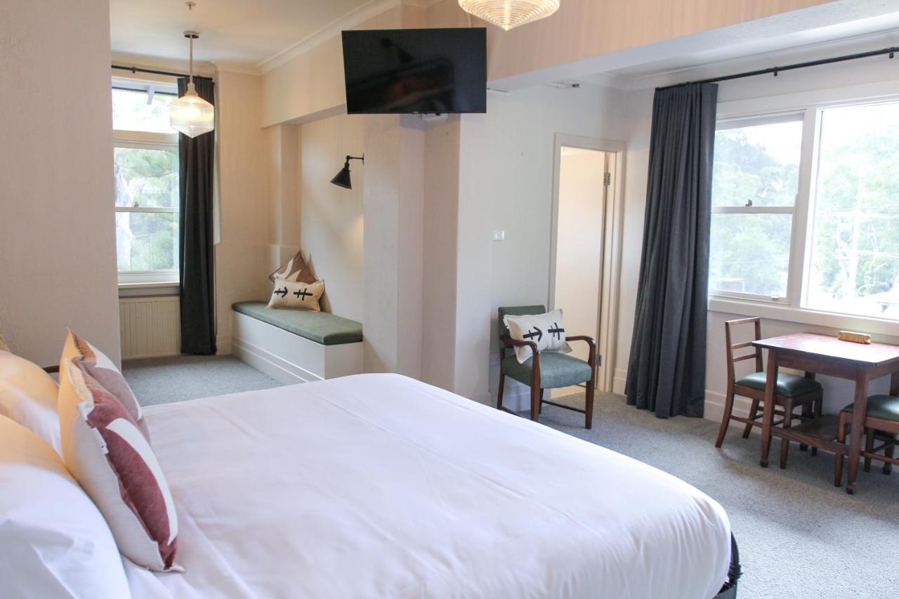 Alpine Hotel, Eat Drink Sleep วอร์เบอร์ตัน ภายนอก รูปภาพ