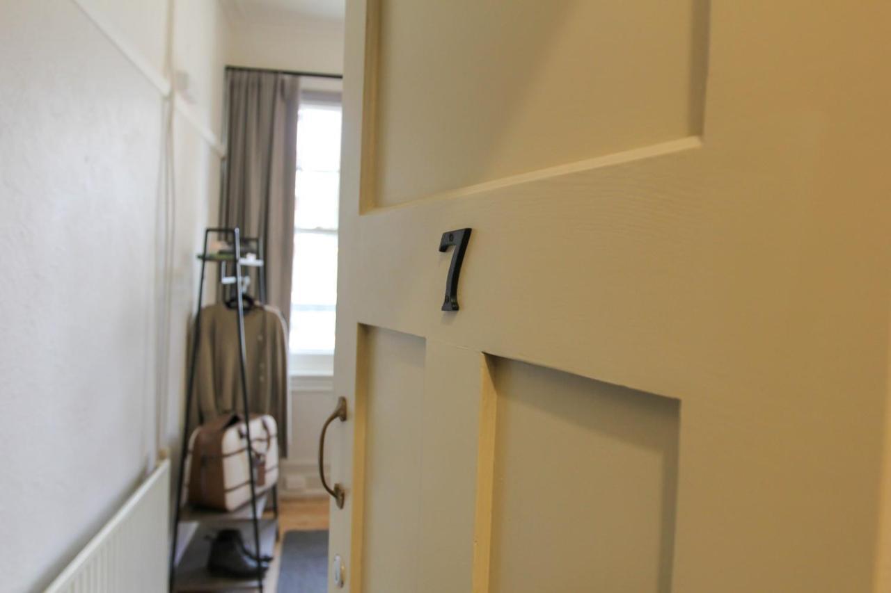 Alpine Hotel, Eat Drink Sleep วอร์เบอร์ตัน ภายนอก รูปภาพ