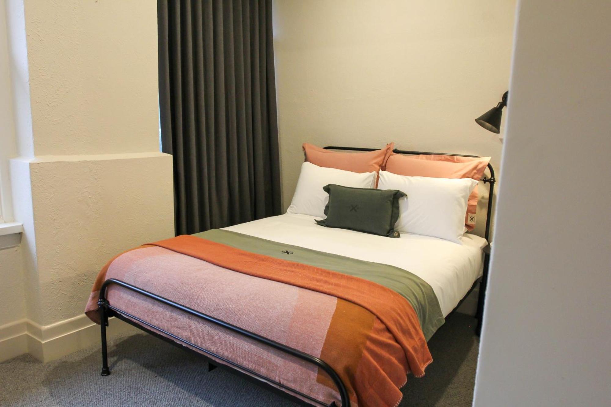 Alpine Hotel, Eat Drink Sleep วอร์เบอร์ตัน ภายนอก รูปภาพ